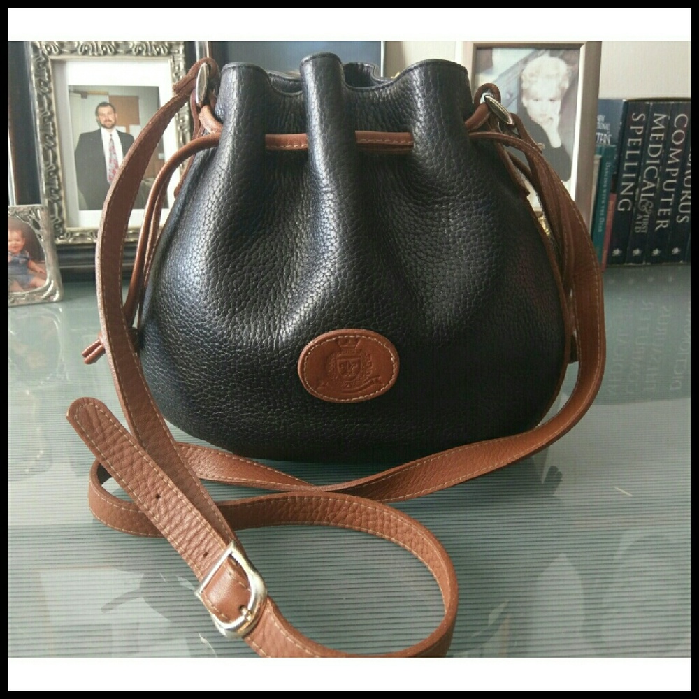 *HP 12/6!!* VTG Partners Drawstring Bucket Bag